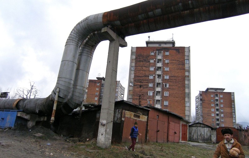 Jumătate din populația României are sub 10% din veniturile nete din țară. Despre ascensiunea naționalismului