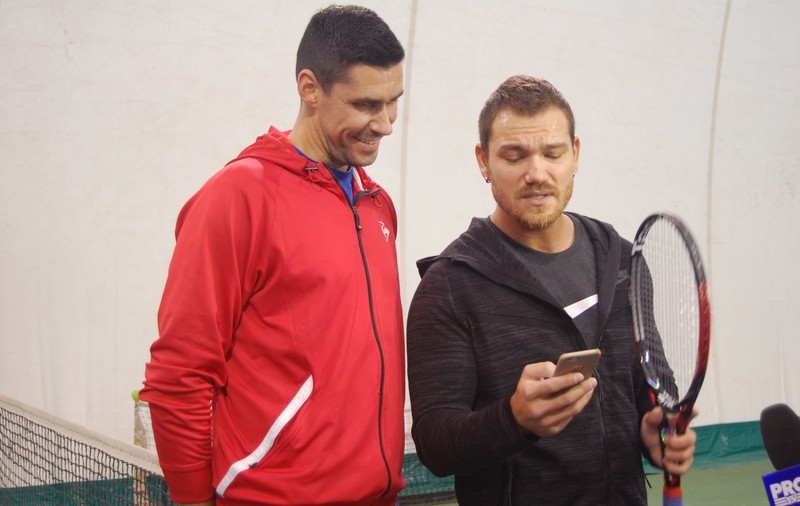 Cântărețul Peter Pop a jucat tenis cu Victor Hănescu / FOTO