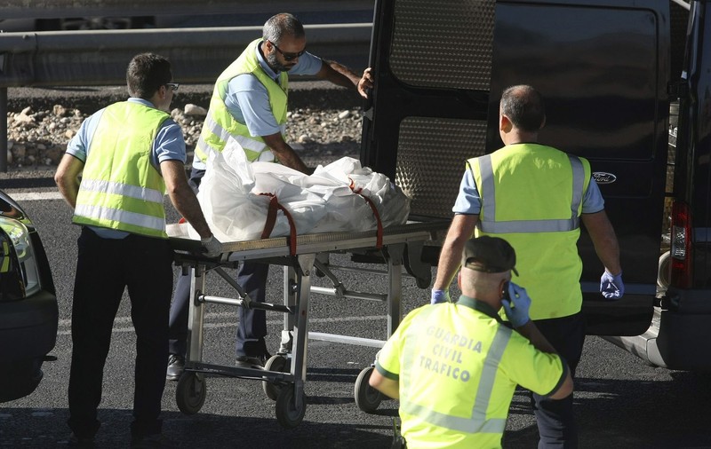 Un martor care a văzut scena accidentului: "Ar putea fi nouă morţi"