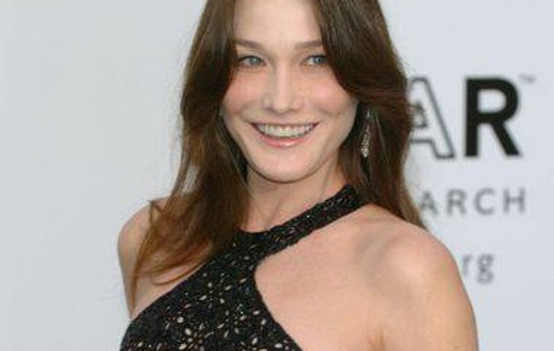 Carla Bruni, din nou însărcinată! Va fi mamă pentru treia oară