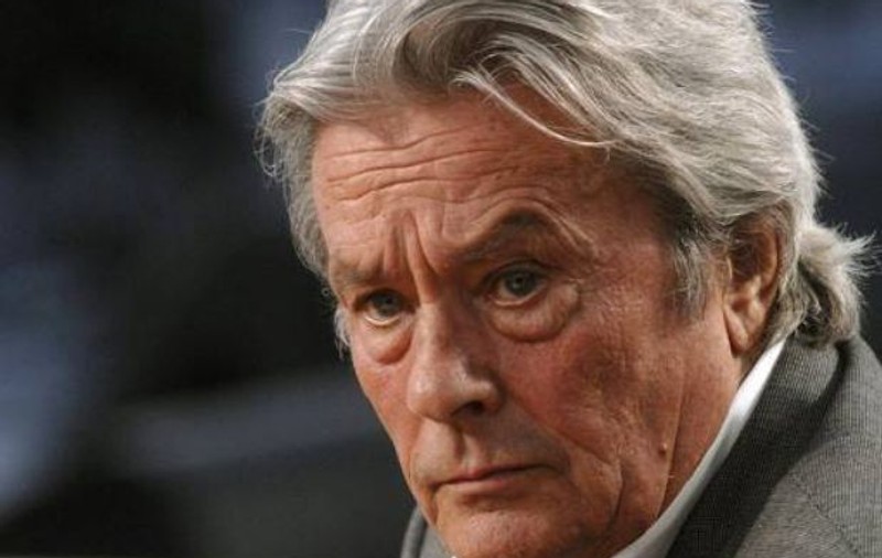 Alain Delon, internat de urgență după ce a suferit o intervenție pe inimă. Moartea unei actrițe l-a afectat profund