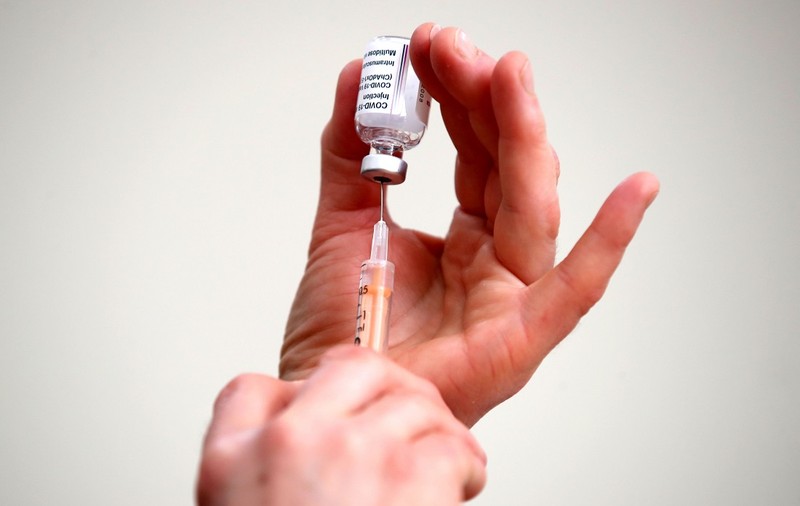 Astra Zeneca a informat Comisia Europeană că nu va putea livra dozele de vaccin convenite pentru primul trimestru. Care este motivul întârzierii