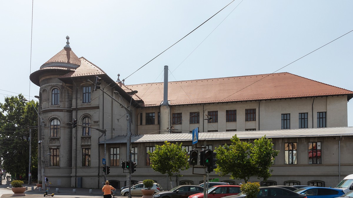 Colegiul „Gheorghe Șincai”. Foto: Vlad Chirea / Libertatea
