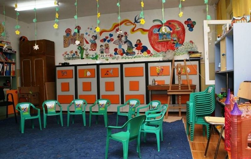 UPDATE / Educatoarea din București care a fost filmată când înjura copiii, anchetată de Poliție