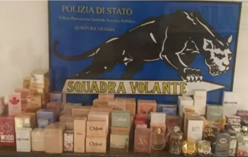 Un român a fost urmărit și arestat în Italia, după ce a furat 150 de sticle de parfum