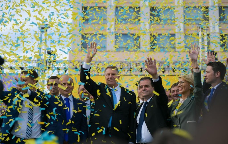 VIDEO | Mitingul PNL de la Iaşi. Klaus Iohannis: "În Europa, România contează! în Europa, votul românilor contează!"