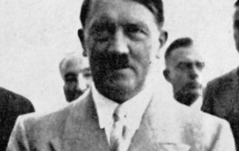 "Hitler este familia mea!" Povestea incredibilă a bărbatului care vrea să demonstreze că poartă genele unui monstru 