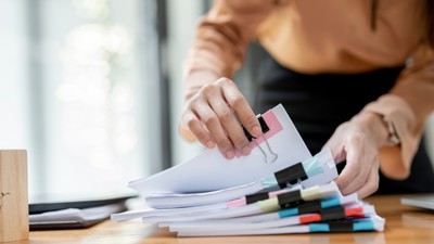 fise-optiuni-inscriere-liceu-shutterstock