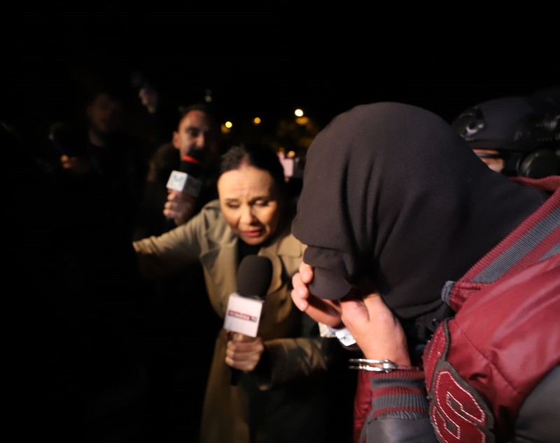 Fiica afaceristului ucis în atentatul cu bombă de la Arad, adusă la Parchet. Laura Crișan a fost reținută, alături de doi inculpați