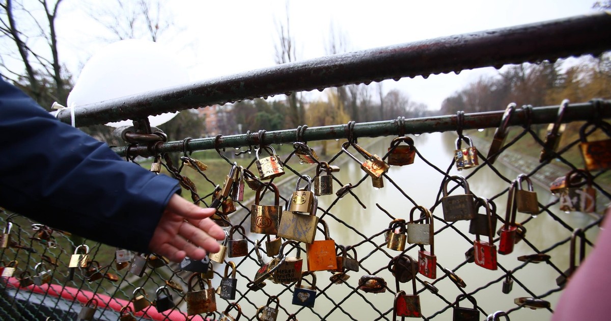 Lacătele iubirii, pe un pod din Timișoara de Valentine's Day