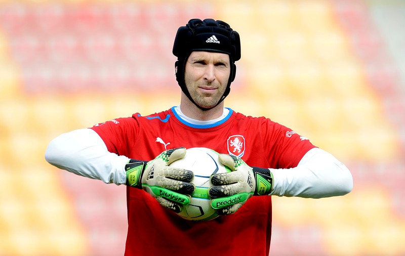 Portarul Petr Cech scrie istorie în Premier League
