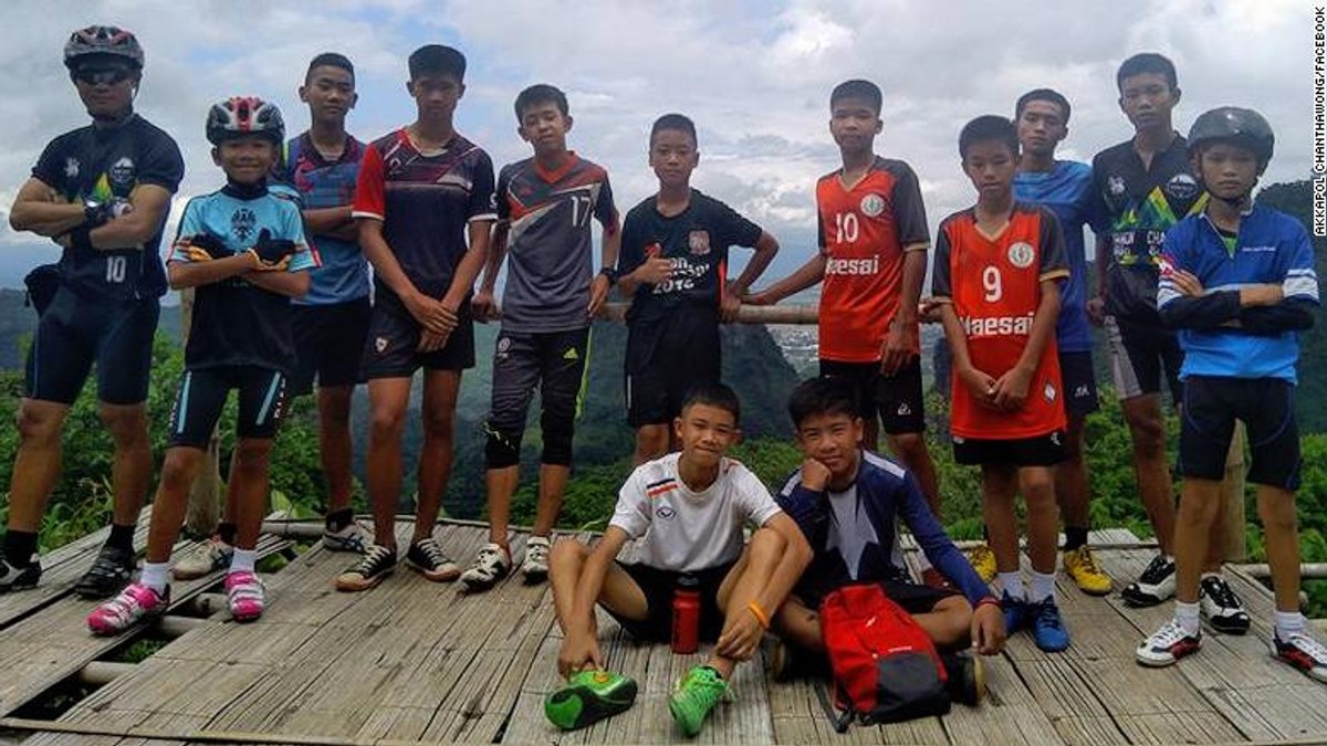 Copiii prinși în peștera din Thailanda