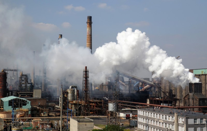Explozie la o uzină petrochimică din Cehia. Cel puțin 6 oameni au murit