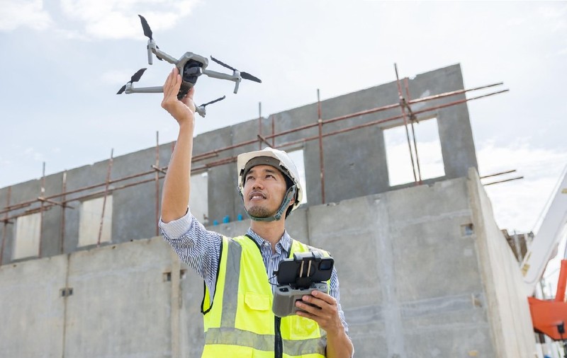 Guvernul vrea să-i vâneze pe cei care nu-și plătesc taxele cu o „armată” de drone: „O metodă folosită și în alte state UE”