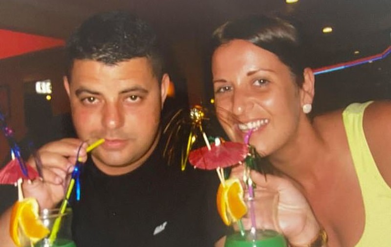 Ultimele cuvinte emoționante ale unui tată din Anglia, victimă a COVID, către logodnica sa, înainte ca el să intre în comă: „Nu mă pune să dorm, nu mă voi mai trezi”