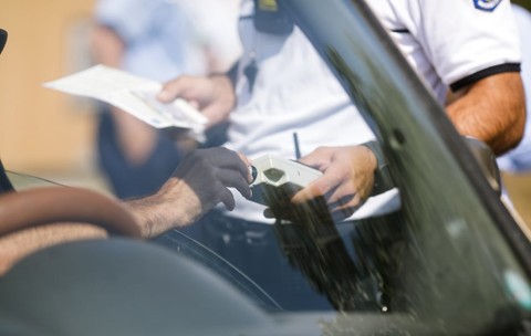 Un șofer din Cluj a rămas uimit când a văzut cum fac polițiștii controalele în Ungaria: 50 de mașini verificate în 10 minute
