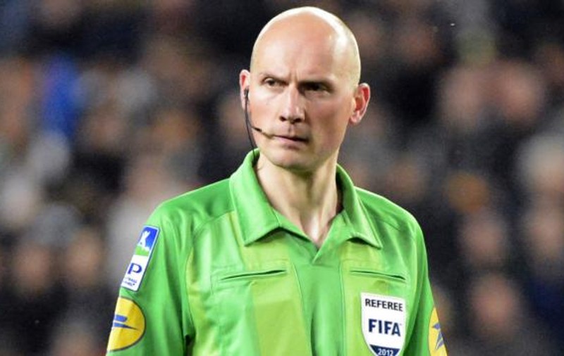 Doi francezi și un kazah decid viitorul echipelor românești în Liga Europa