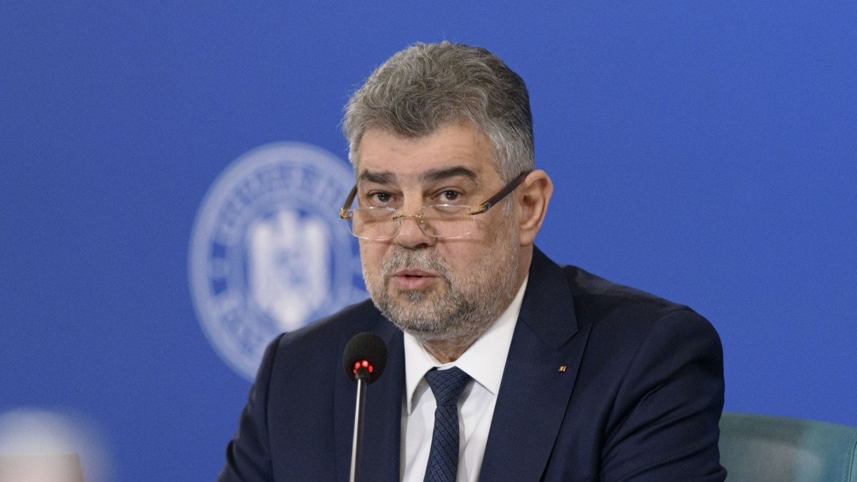 Marcel Ciolacu, în timpul unei ședințe de guvern