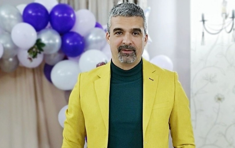 Aurelian Temișan a mobilizat 36 de vedete pentru a cânta în ipostaze inedite. Cum arată videoclipul piesei “E groasă treaba”