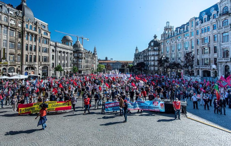Mii de oameni au protestat, sâmbătă, la Porto împotriva summitului social al UE
