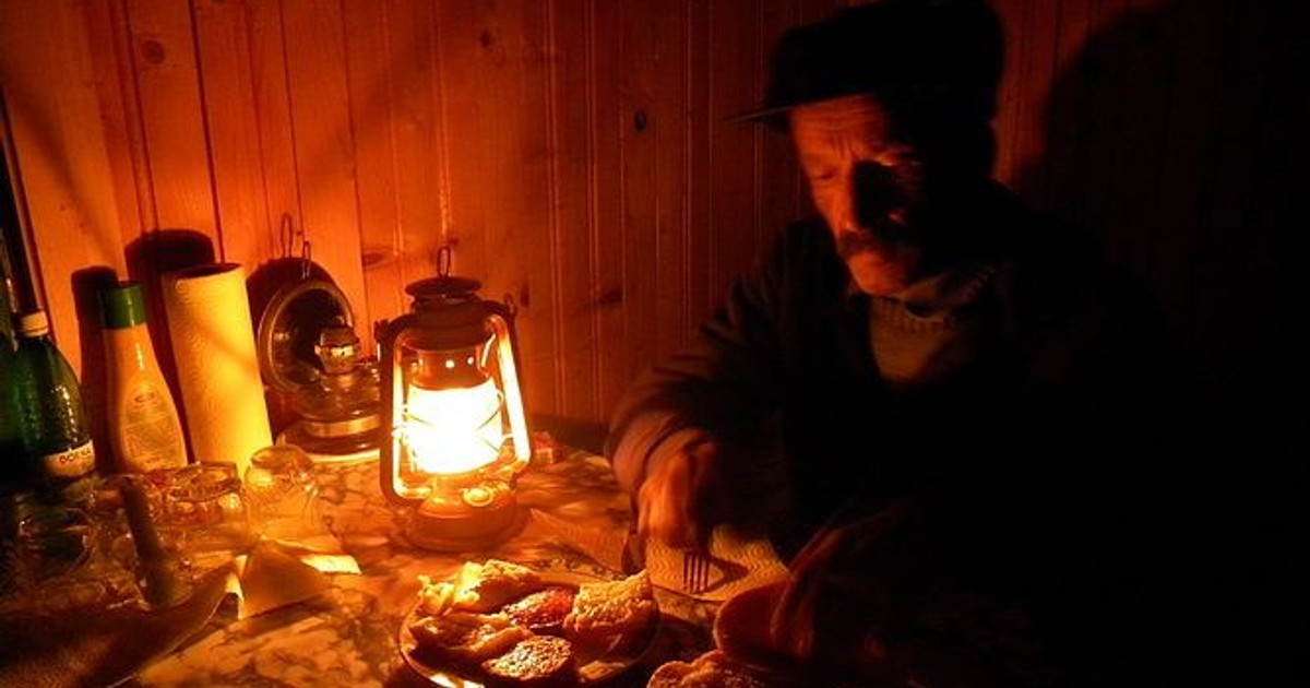 Un fost pădurar pentru care muntele este cel mai bun prieten imortalizează în fotografii frumusețea inegalabilă a naturii