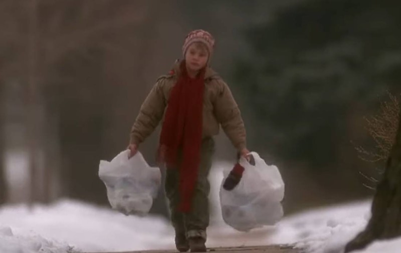 Cât ar costa cumpărăturile făcute de Kevin din „Singur Acasă” în 2025