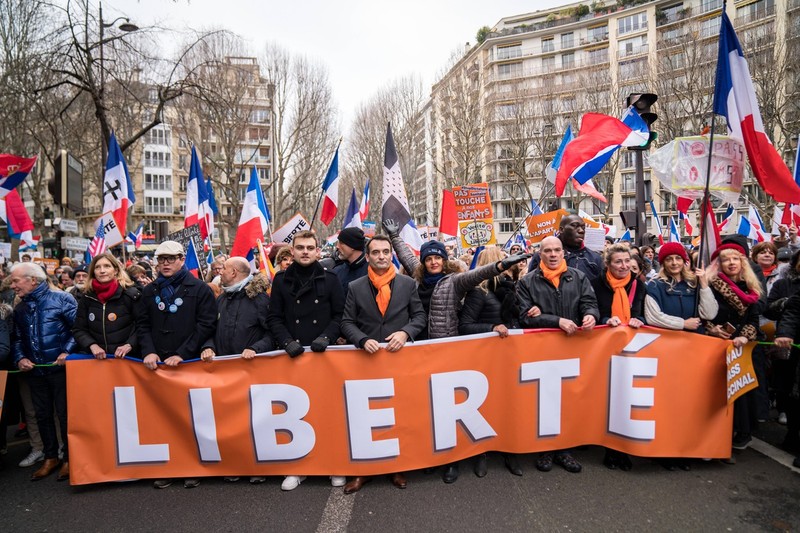 „Libertate” a fost unul dintre mesajele scandate în timpul protestului de la Paris | Foto: Profimedia