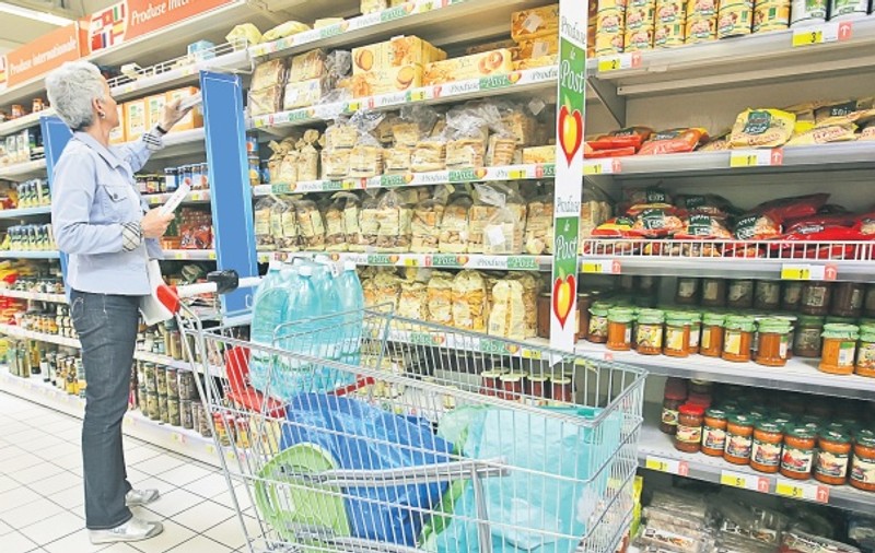Mâncarea SE POATE IEFTINI anul viitor! SUPER TABEL cu preţuri!