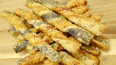 Salty,Sticks,With,Sesame,And,Poppy,Seeds,,Bread,Sticks,Or