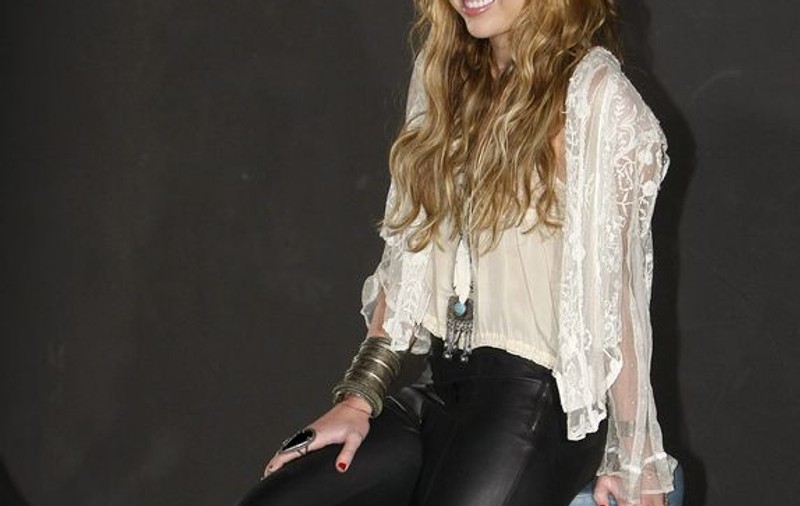 Miley Cyrus a fost aleasă de adolescenţi ca fiind cea mai nefastă vedetă
