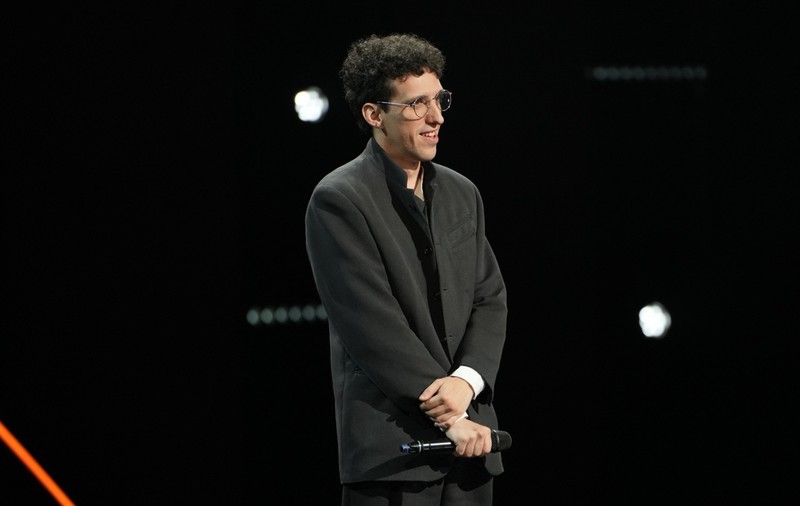 Cine e Răzvan Ionescu de la X Factor 2025. Tânărul a ridicat în picioare publicul și juriul: „În anii 2000 nu se vorbea absolut deloc despre autism”