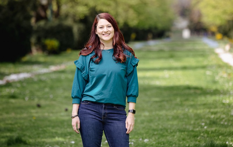 INTERVIU. Lector din SUA care predă la Universitatea București, despre relații. „Într-o lume ideală, familiile sănătoase pot duce la o societate mai bună”