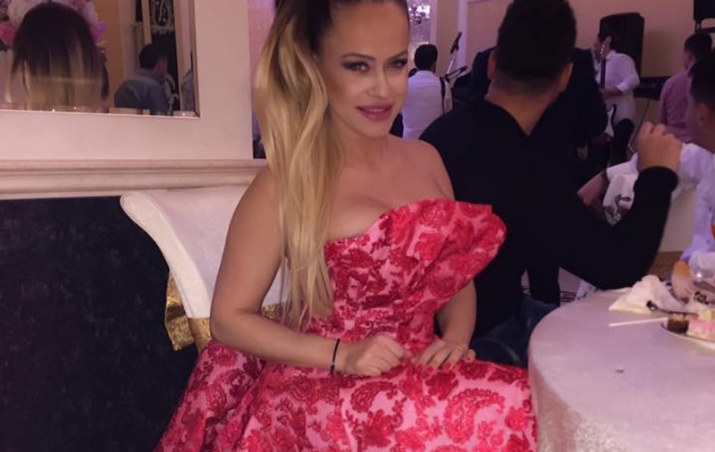 Anda Adam, în cel mai sexy costum de baie. "Așa arăți după sarcină?"