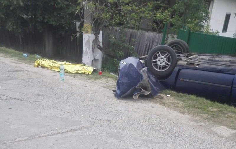 Adolescentă ucisă în fața școlii din Măciuca. Cel care a accidentat-o mortal ar fi iubitul tinerei