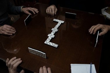 Numărul de jucători acceptați este de minimum 2 și de maximum 6