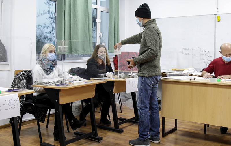 Despre modernizare vorbim peste 4 ani. Un gând în dimineața alegerilor