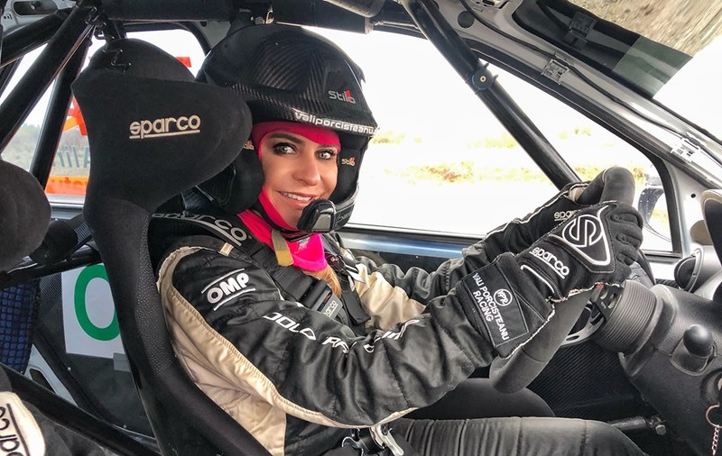 Adina Buzatu a devenit pilot de raliuri. Ce campion mare i-a stat alături