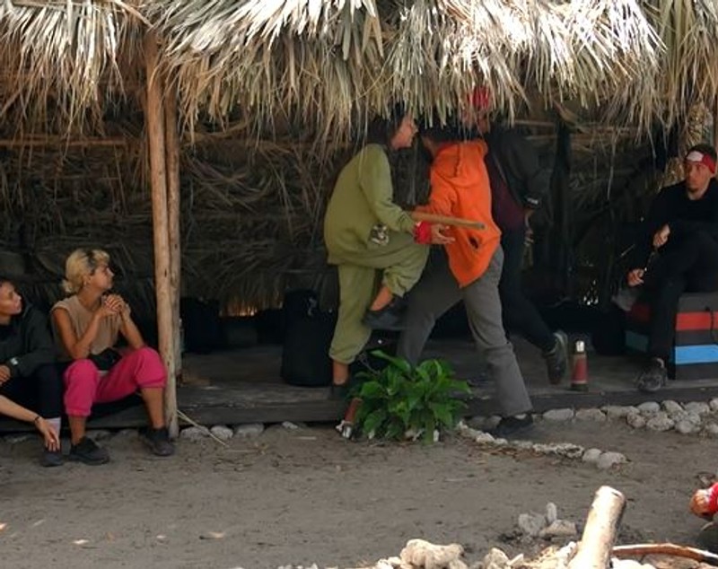 Bătaie la Survivor 2023: „Ai venit să arunci cu noroi în toată lumea”. Concurenții și-au primit pedeapsa de la Daniel Pavel