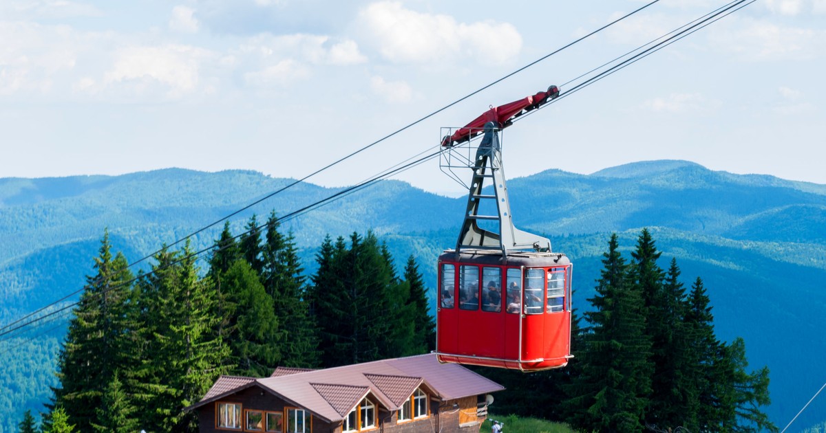 Valea Prahovei - Orașe și stațiuni pe care le poți vizita. Obiective turistice și pârtii de ski