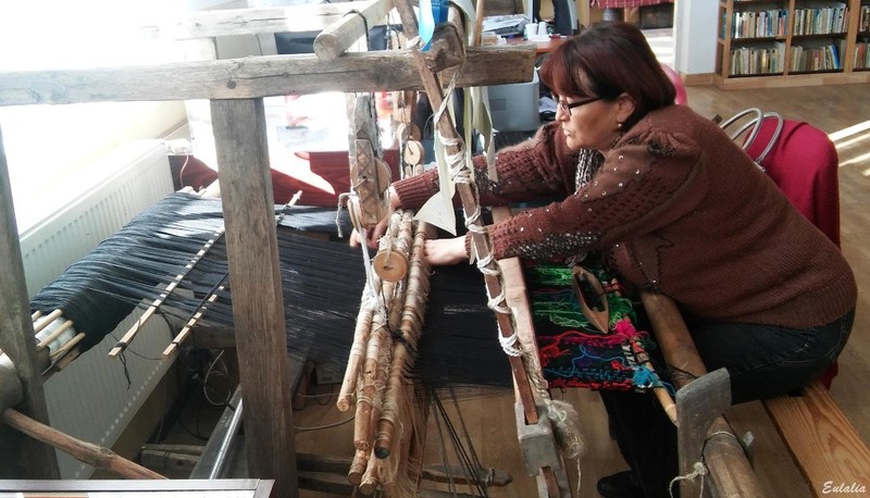 Felicitas Farcaș-Lohan (56 de ani), la războiul de țesut