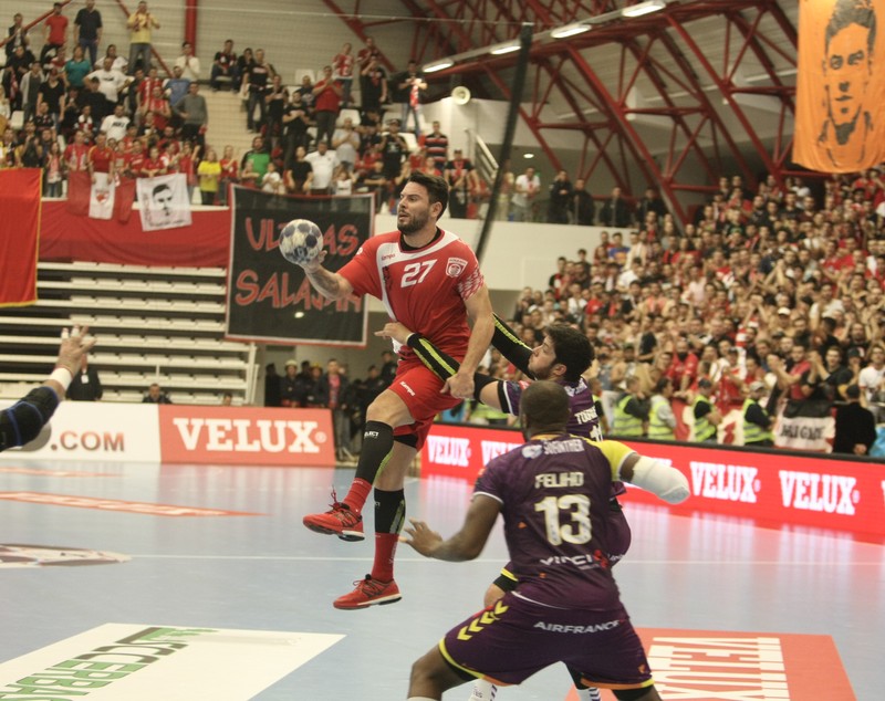 Dinamo a pierdut dramatic cu Nantes, în Liga Campionilor la handbal / GALERIE FOTO