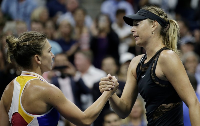 Un român a făcut-o ”cal dopat și răcnitor” pe Maria Sharapova. Cum a fost încurajată Simona înainte de meciul perfect de la Beijing