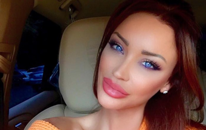 LOOK nou pentru Bianca Drăgușanu! S-a făcut creață! N-ai mai văzut-o niciodată așa