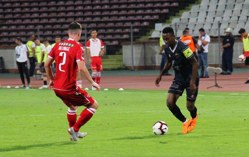 De ce îl cheamă Michael Jordan pe N’Kololo, de la FC Hermannstadt: ”Tata și mama au vrut să fiu baschetbalist”