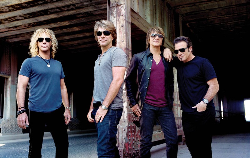 Jon Bon Jovi va fi operat la genunchi. Află dacă va mai ajunge în România!