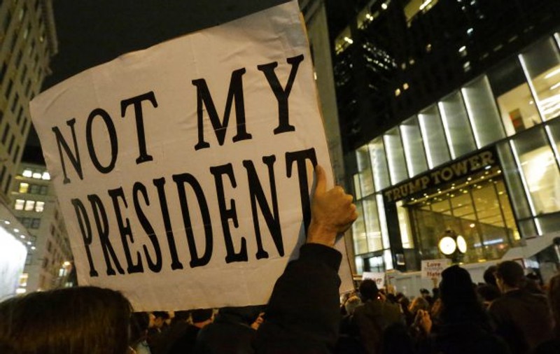 Cel puțin 112 manifestanți au fost arestați, în urma protestelor anti-Trump, însă mai mult de jumătate dintre ei nici măcar nu au votat