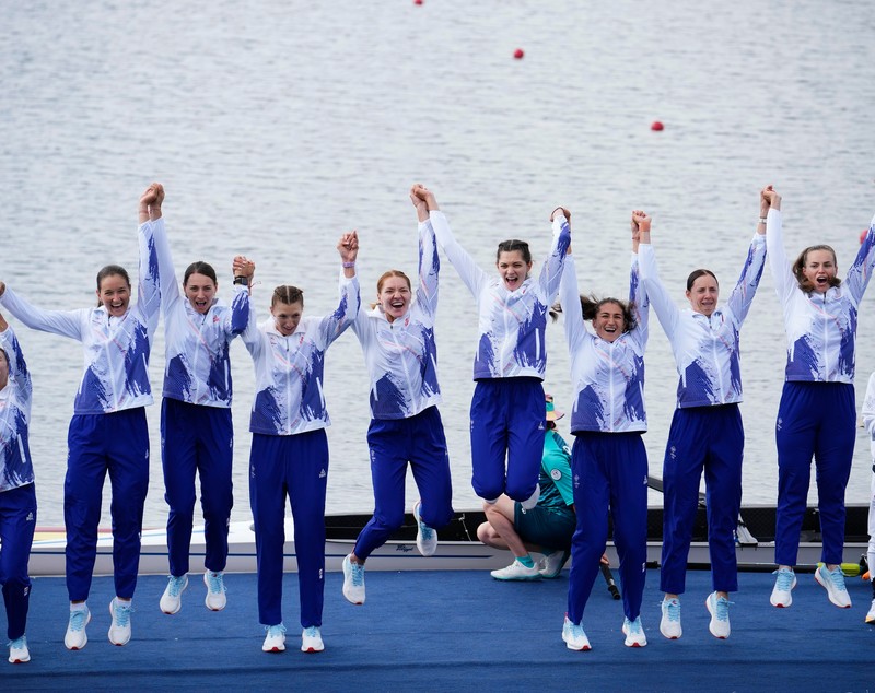 Aur după 20 de ani! Echipajul feminin de 8 plus 1 a dominat finala și a câștigat medalia de aur la JO 2024. Team România a ajuns la 7 medalii