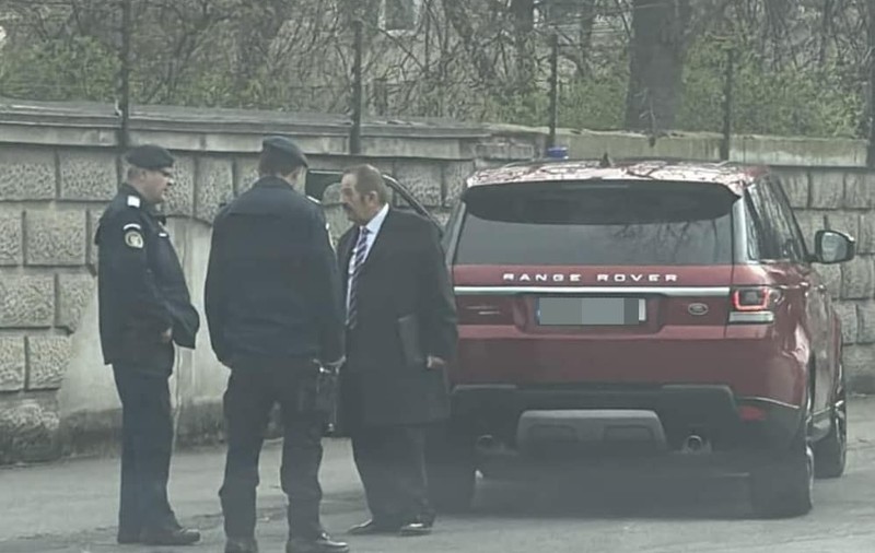 Verificări ale Poliției după ce au apărut informaţii conform cărora fostul prefect de Gorj a condus fără permis pentru a cincea oară