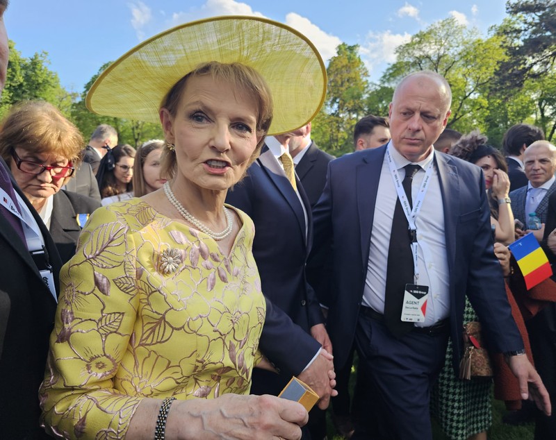 Câteva mii de invitați, inclusiv politicieni, au celebrat Ziua Regalității, pe 10 mai, printr-un Garden Party la Palatul Elisabeta | VIDEO