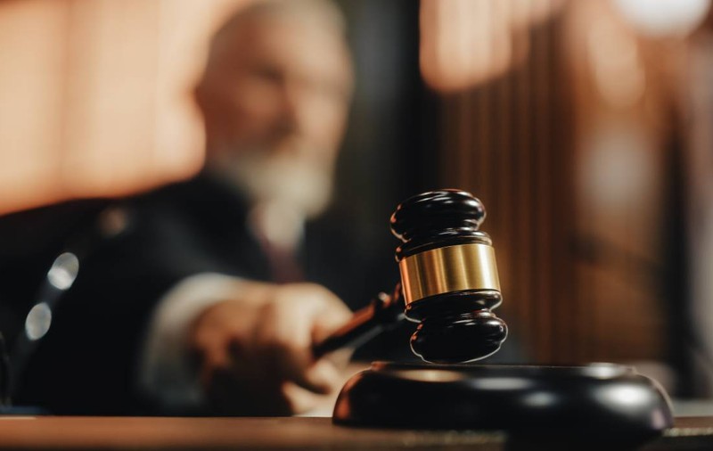 Începe procesul Pfizer contra României, cu o miză de jumătate de miliard de euro. La tribunalul din Bruxelles, cauza noastră e judecată la pachet cu cea a Poloniei